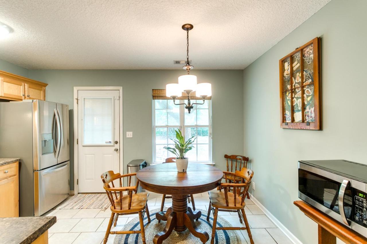 Pet-Friendly Darien Vacation Rental With Patio! Екстер'єр фото