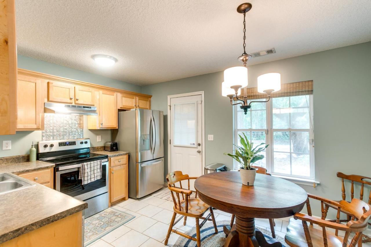 Pet-Friendly Darien Vacation Rental With Patio! Екстер'єр фото